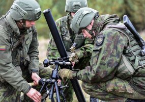 Kariai savanoriai dalyvauja minosvaidininkų pratybose ,,Perkūnas 2016“ - 3