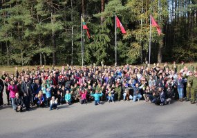 Karių savanorių darbdaviai paragavo kariškos duonos - 2