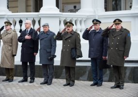 Krašto apsaugos sistemos vadovybė Vilniuje susitiko su Ukrainos kariuomenės vadu generolu Viktoru... - 2