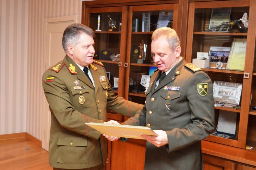 National defence leadership met with Chief of Defence of Ukraine General Viktor Muzhenko in Vilnius 