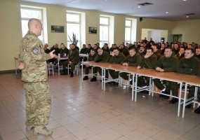Oro gynybos batalione - Lietuvos kariuomenės ambasadorius Gabrielius Liaudanskas - Svaras - 1