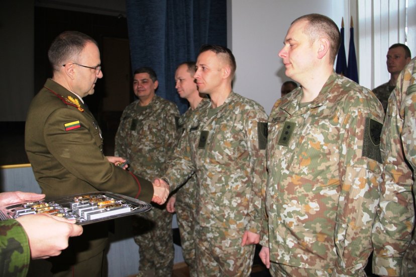 Į operaciją Afganistane išlydėti Lietuvos kariai