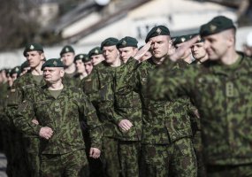 Lietuvos kariuomenės Juozo Vitkaus inžinerijos bataliono šauktiniai iškilmingai atsisveikino su... - 4
