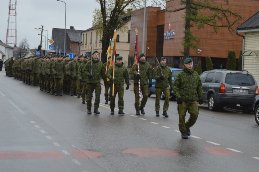 Kęstučio batalionas išleido beveik 400 tarnybą baigusių šauktinių 