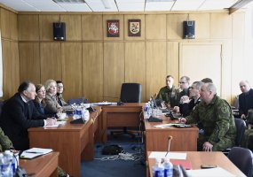 Greitojo reagavimo pajėgos įsitvirtino Marijampolėje ir Vilkaviškyje - pratybos „Žaibo kirtis 2017 - 1