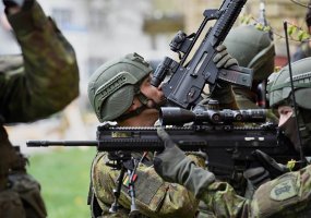 Lietuvos kariuomenė baigdama pratybas „Žaibo kirtis 2017 - 6