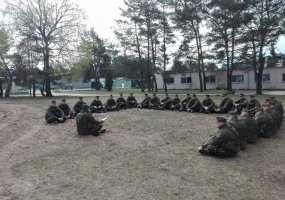 Didžiojo Lietuvos etmono Jonušo Radvilos mokomasis pulkas šauktinius karius pasitinka... - 2