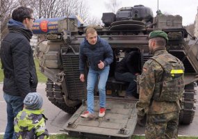 Kariuomenės ir visuomenės šventėje Panevėžyje - ir NATO sąjungininkų kariai - 2