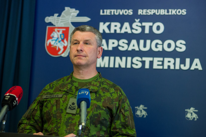 Lietuvos kariuomenės Sausumos pajėgų vadas visuomenei pristatė didžiausias metų pratybas...