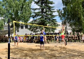 Troops of the NATO Battalion set up a beach volleyball court for Rukla residents - 2