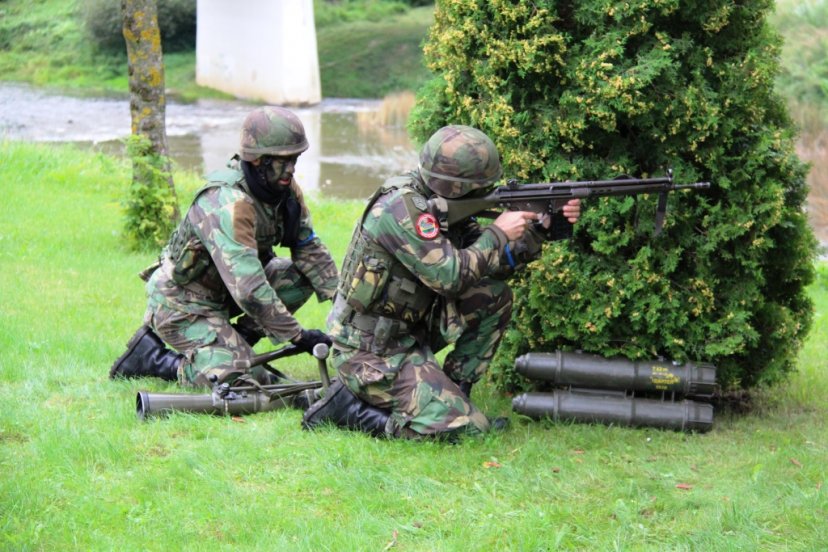 Lithuanian and Portuguese soldiers train side by side in Tauragė region 