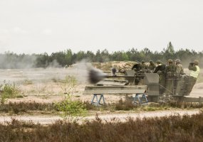 Prasideda tarptautinės prieštankinių padalinių kovinio šaudymo pratybos „Hunter 2017 - 1