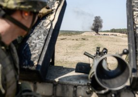Prasideda tarptautinės prieštankinių padalinių kovinio šaudymo pratybos „Hunter 2017 - 3