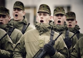 Generolo Romualdo Giedraičio artilerijos batalione Lietuvos Respublikai prisiekė 109 kariai - 2