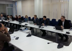Lietuvos kariuomenės atstovai Ukrainoje dalijosi patirtimi stiprinant atsparumą informacinėms... - 1