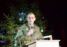 Jonavos sporto arenoje vyko Kalėdinis NATO priešakinių pajėgų bataliono organizuotas koncertas... - 3