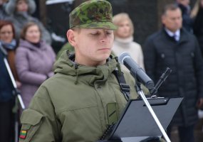 Švenčių išvakarėse Lietuvos valstybei prisiekė šauktiniai kariai  - 6