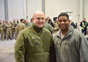 KOP Aviacijos bazėje lankėsi JAV KOP Europai ir Afrikai vadovybės vyriausiasis puskarininkis - 1