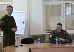 Oro gynybos batalionas planuoja bendradarbiavimą su Čekijos kariuomenės karinių oro pajėgų... - 1