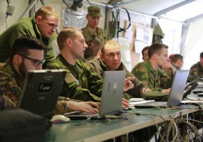 Lietuvos kariai dalyvauja Vokietijoje vykstančiose artilerijos pratybose „Dinamiškas frontas 2018“  - 1