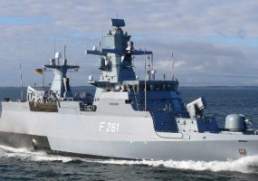 Lietuvos vandenyse vyksta Lietuvos KJP bendros pratybos su NATO kovinės laivų grupės fregatomis - 1