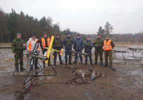 Pirmieji Karinių jūrų pajėgų kariai parengti valdyti raketinį oro gynybos kompleksą GROM - 3