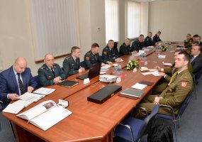 Moldovos gynybos ministerija Lietuvos kariuomenės paramą įvertino ne tik žodžiais, bet ir... - 1