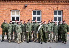Keičiasi Lietuvos karių, dalyvaujančių mokymo operacijoje Ukrainoje, pamaina  - 5