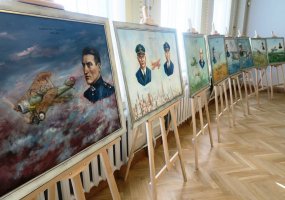 Karinių oro pajėgų štabe - Lietuvos tarpukario karo lakūnų paveikslų pristatymas - 2