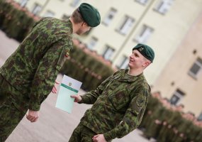 Klaipėdoje - Dragūnų bataliono šauktinių išlydėtuvės į atsargą  - 4