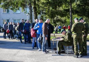 Dragūnų batalione prasidėjo kartotiniai rezervo karių mokymai - 4