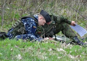 Jūrininkai mokėsi oro gynybos pagrindų  - 1