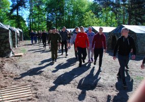 Jonušo Radvilos mokomajame pulke Bazinius kario savanorio įgūdžių kursus pradėjo Lietuvos... - 3