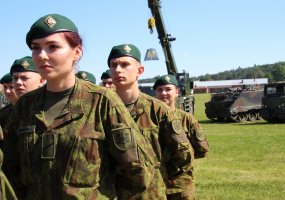 Lietuvos kariuomenės Juozo Vitkaus inžinerijos batalionas atsisveikino su 182 nuolatinės... - 3