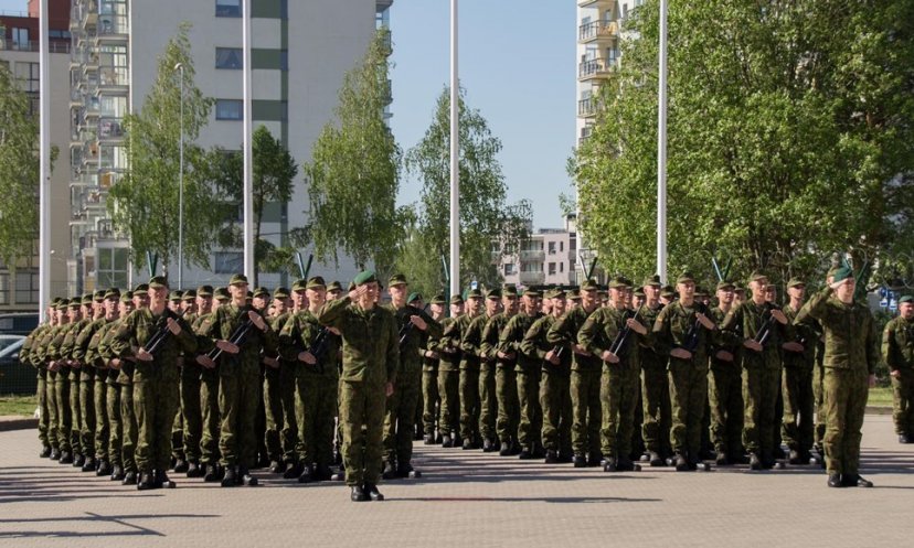 Lietuvai prisiekė septyniasdešimt vienas Lietuvos didžiojo kunigaikščio Gedimino štabo bataliono...