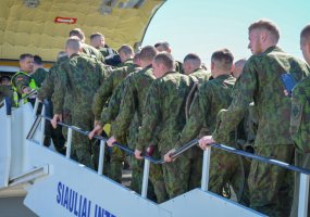Krašto apsaugos savanorių pajėgų kariai išvyko į pratybas JAV - 2