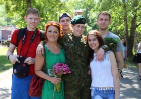  Inžinerijos batalione nėra merginų, yra tik karių ilgais plaukais - 5