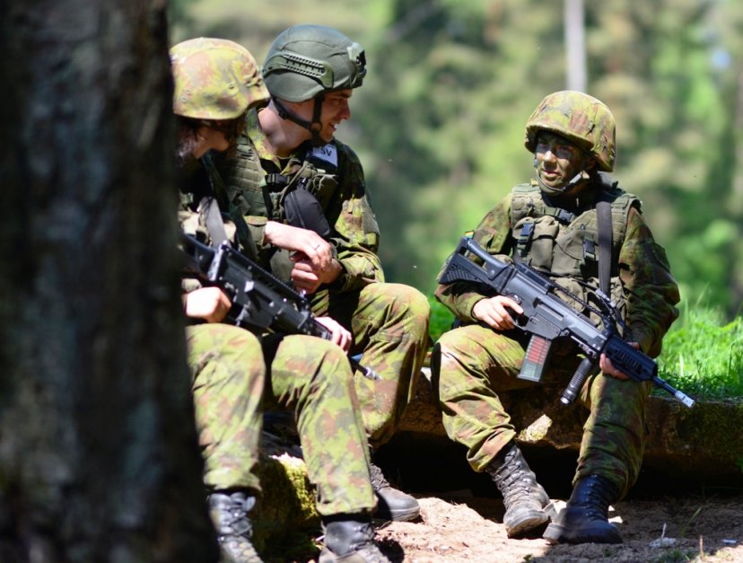Kartu su kariais pratybose dalyvavo ir kariuomenės psichologai