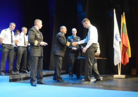 Baigusiems Karinių jūrų pajėgų Jaunesniųjų karininkų vadų mokymus suteikti leitenantų laipsniai - 3