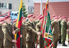 Savanorių pajėgoms vadovaus pulkininkas leitenantas Dainius Pašvenskas - 1