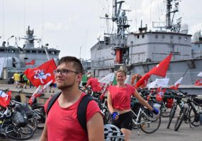 Valstybės atkūrimo šimtmečiui paminėti skirto dviračių žygio dalyviai lankėsi Karo laivų flotilėje - 2