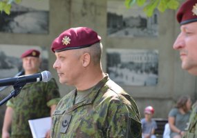 Krašto apsaugos savanorių pajėgų Dariaus ir Girėno apygardos 2-osios rinktinės kovinė vėliava... - 6