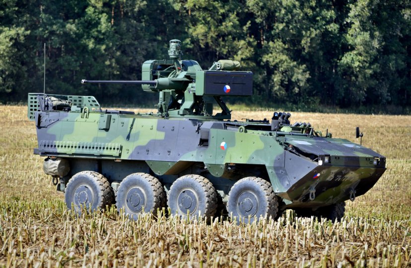 Prie NATO priešakinių pajėgų Lietuvoje jungiasi Čekijos kariai