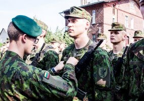 Lietuvos Respublikai prisiekė Kęstučio bataliono kariai - 4