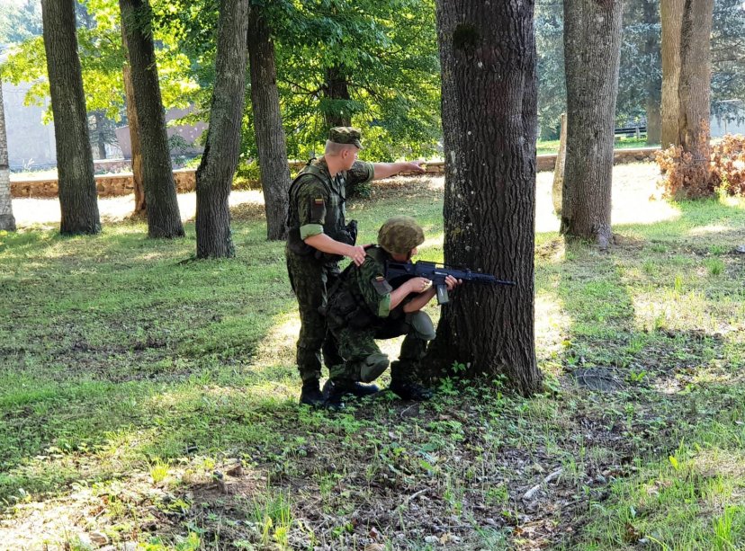 Tęsiasi parengtojo rezervo karių mokymai Karaliaus Mindaugo husarų batalione