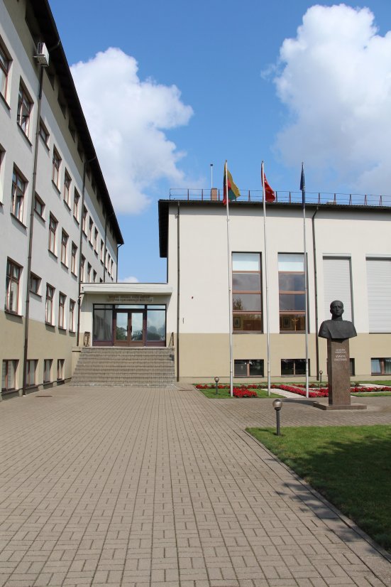 Lietuvos kariuomenės mokykloje vyks kovinės vėliavos perdavimo ceremonija