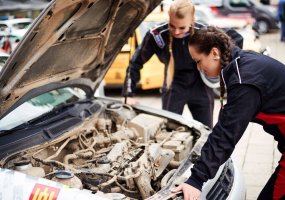 Kariai vairavimo įgūdžius išmėgino prestižiniame automobilių ralyje  - 2