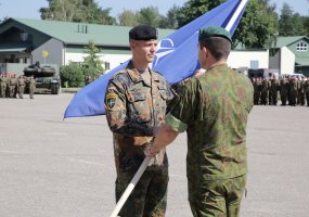 Interviu su NATO Priešakinių pajėgų kovinės grupės Lietuvoje vadu plk. ltn. R. Braunu  - 1