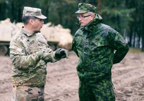 LDK Algirdo bataliono kariai kartu su sąjungininkais iš JAV treniruojasi vykdyti karines... - 1