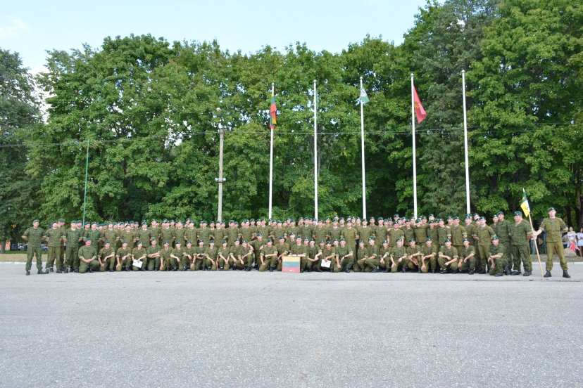 Ulonų batalione į atsargą išleisti tarnybą baigę šauktiniai